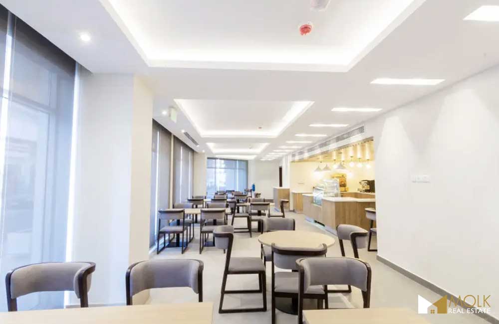 Café - Tout neuf | Entièrement équipé | Terrasse extérieure