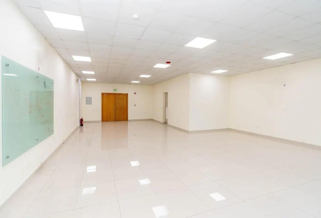 Bureau équipé à louer à Al Ain Center, Salwa Road