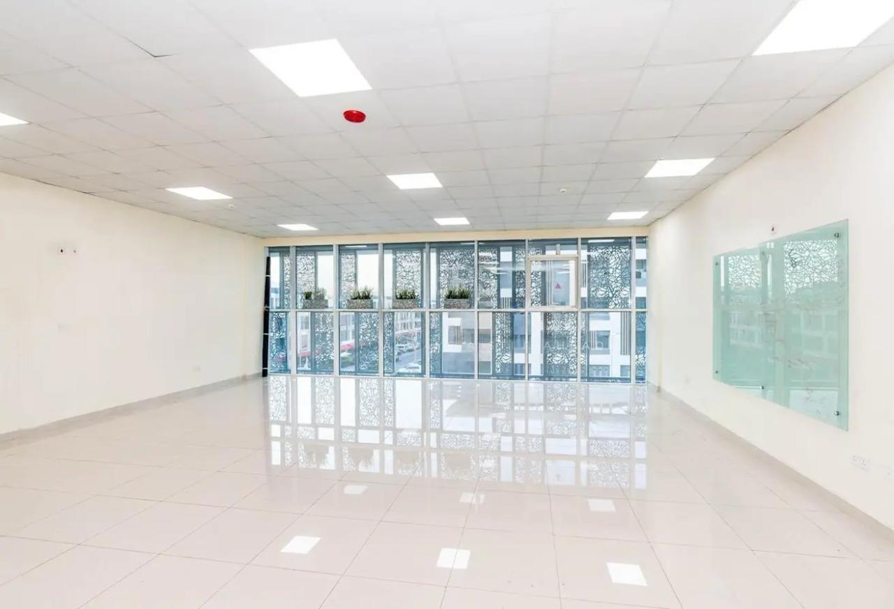 Bureau équipé à louer à Al Ain Center, Salwa Road