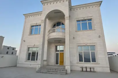 Villa de luxe indépendante à vendre à Al Wakrah