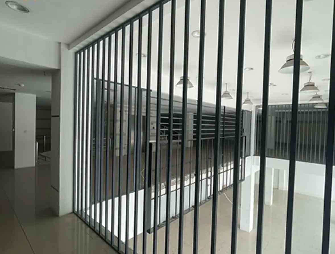 Spacieux showroom à louer à Salwa Road, Al Rayyan