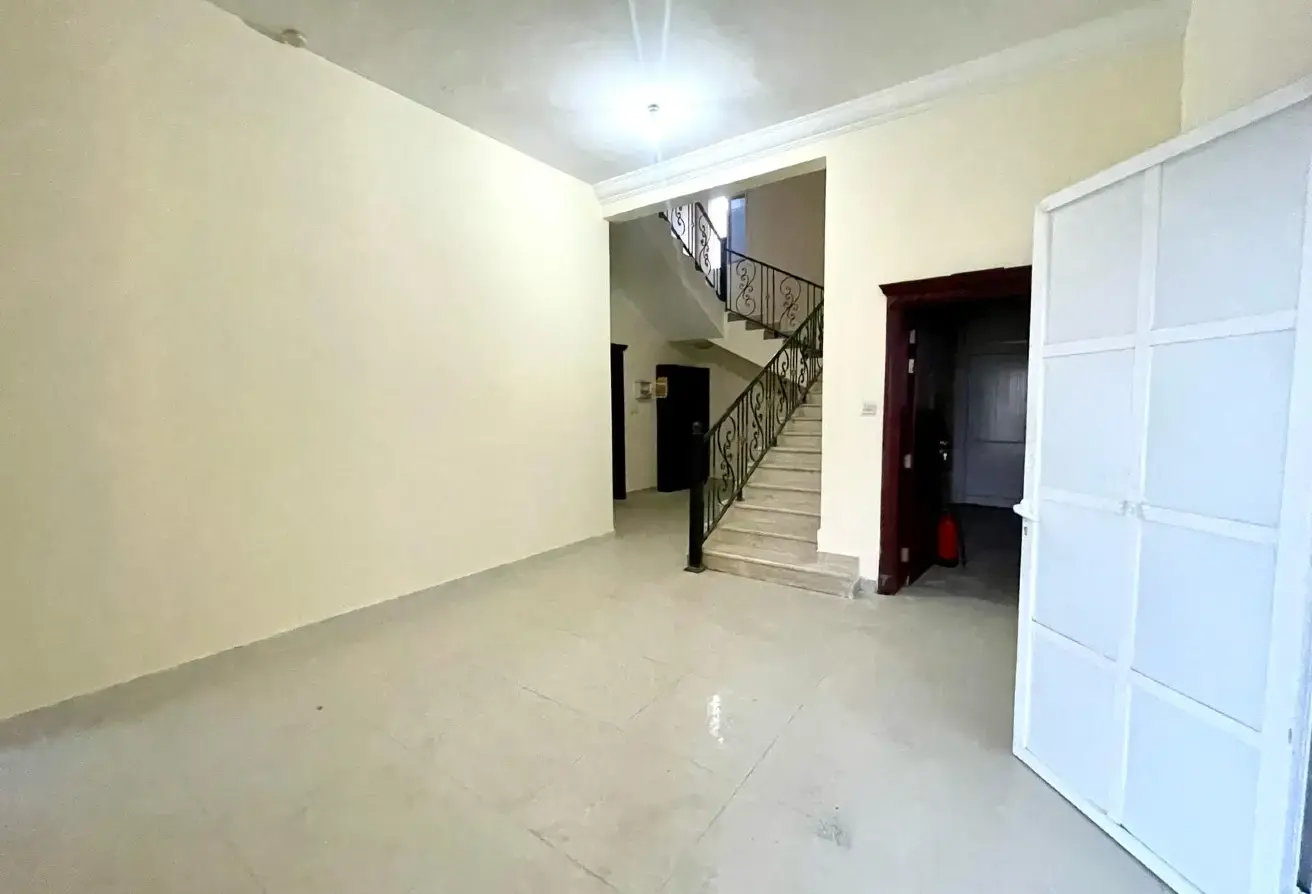 Logements pour le personnel à louer à Ain Khaled Villas